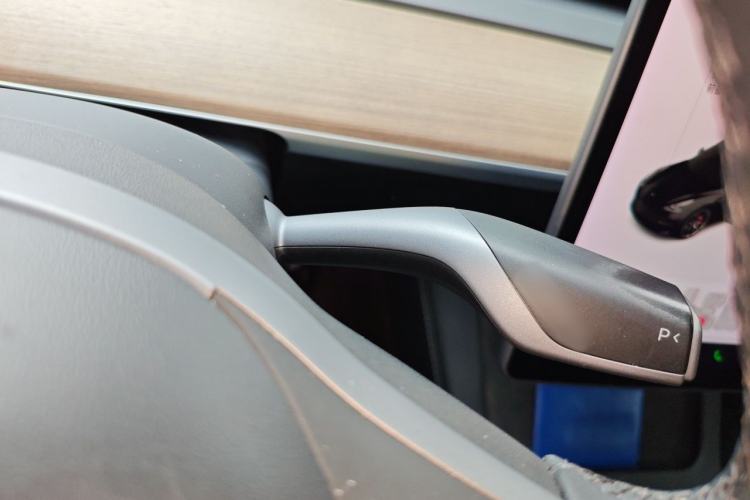Used Tesla Model 3 2021 Revised Performance Version with All-Wheel Drive 3D1 Gear Lever