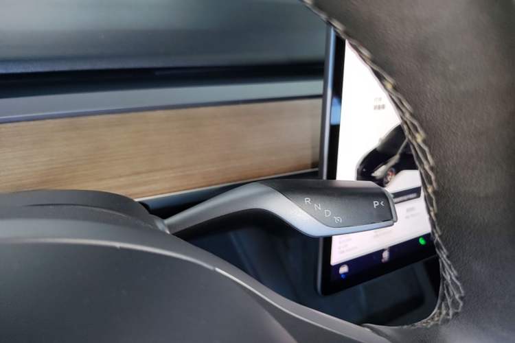 Used Tesla Model 3 2021 Revised Performance Version with All-Wheel Drive 3D1 Gear Lever