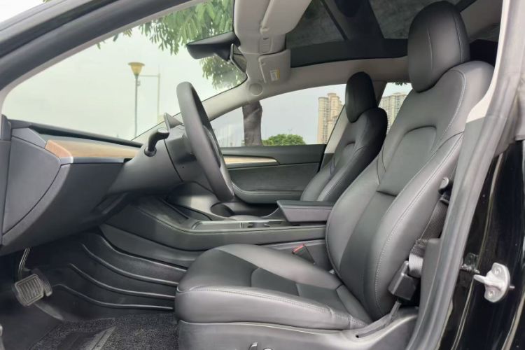 Used Tesla Model 3 2021 Standard Range Rear-Drive Upgraded Version Interior 1