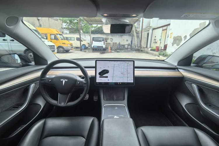Used Tesla Model 3 2021 Performance High-Performance All-Wheel-Drive Version Interior 1