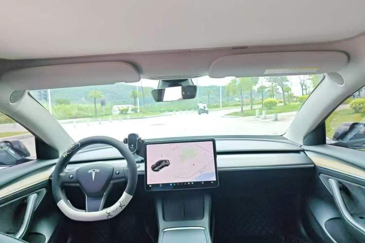 Used Tesla Model 3 2021 Standard Range Rear-Drive Upgraded Version Interior 1