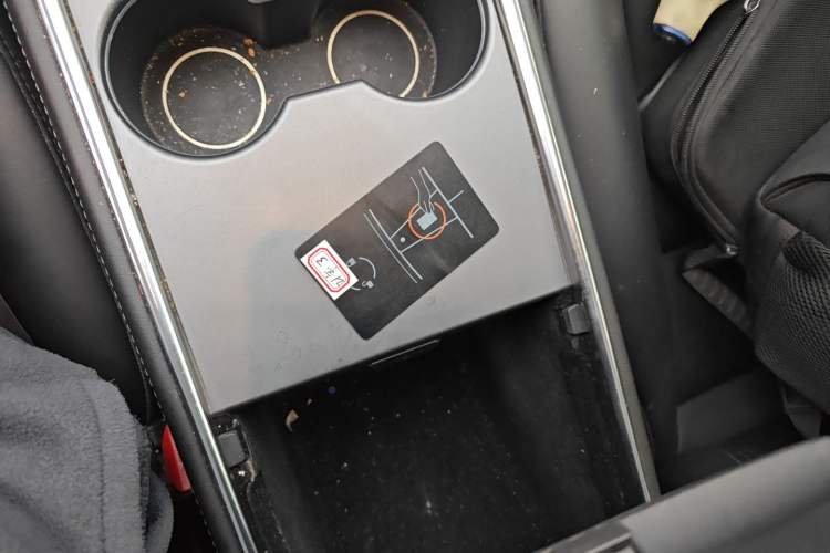 Used Tesla Model 3 2021 Standard Range Rear-Wheel Drive Upgraded Version 3D6 Interior 1