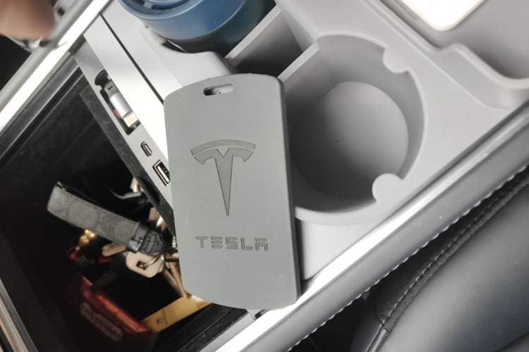 Used Tesla Model 3 2021 Standard Range Rear-Drive Upgraded Version Interior 1