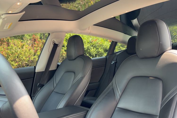 Used Tesla Model 3 2021 Standard Range Rear-Drive Upgraded Version Interior 1