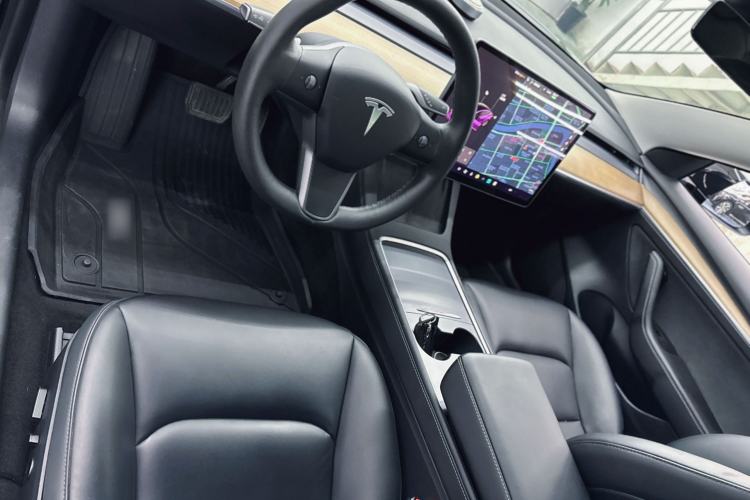 Used Tesla Model 3 2021 Standard Range Rear-Wheel Drive Upgraded Version 3D6 Interior 1