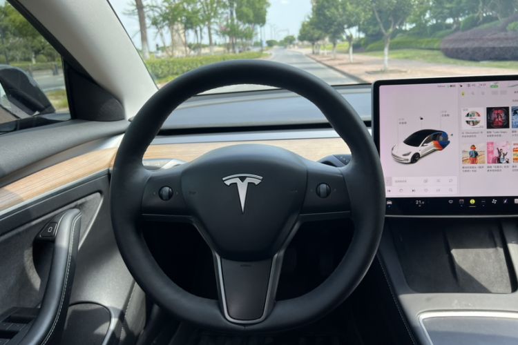Used Tesla Model 3 2021 Standard Range Rear-Wheel Drive Upgraded Version 3D6 Interior 1