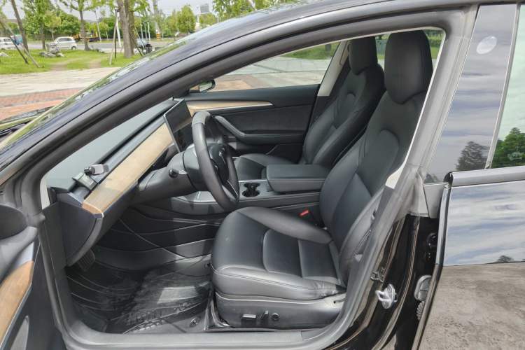Used Tesla Model 3 2021 Standard Range Rear-Wheel Drive Upgraded Version 3D6 Interior 2
