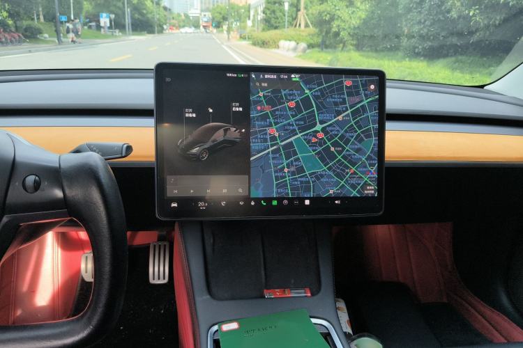 Used Tesla Model 3 2021 Performance High-Performance All-Wheel-Drive Version Interior 2