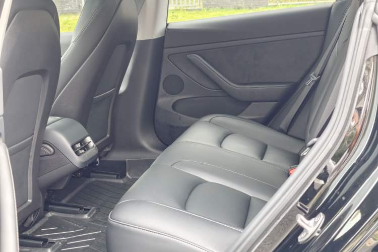 Used Tesla Model 3 2021 Standard Range Rear-Wheel Drive Upgraded Version 3D6 Interior 2