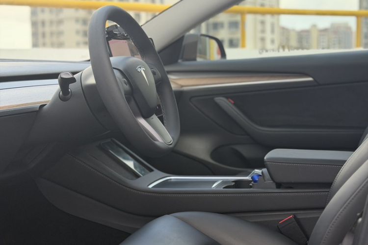 Used Tesla Model 3 2021 Standard Range Rear-Drive Upgraded Version Interior 2