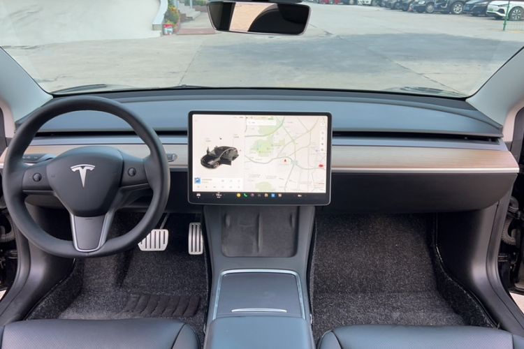 Used Tesla Model 3 2021 Performance High-Performance All-Wheel-Drive Version Interior 2