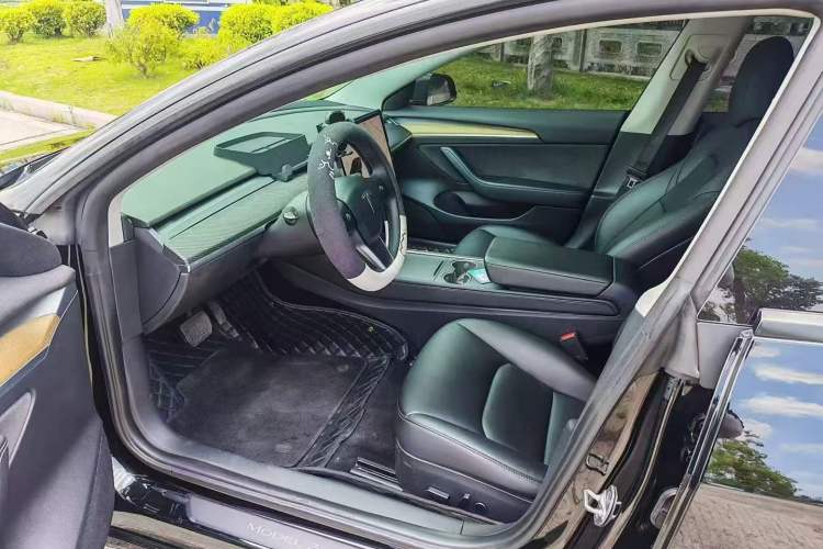 Used Tesla Model 3 2021 Standard Range Rear-Drive Upgraded Version Interior 3