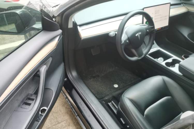 Used Tesla Model 3 2021 Standard Range Rear-Drive Upgraded Version Interior 3