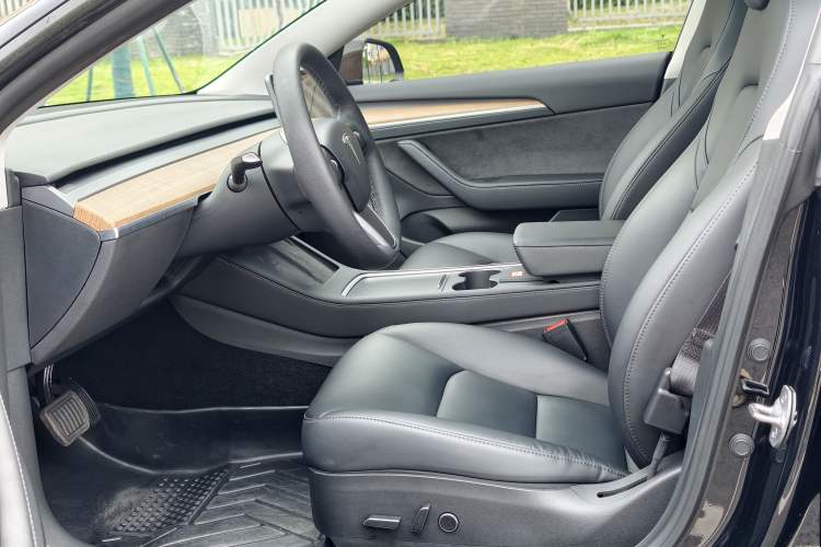 Used Tesla Model 3 2021 Standard Range Rear-Wheel Drive Upgraded Version 3D6 Interior 3