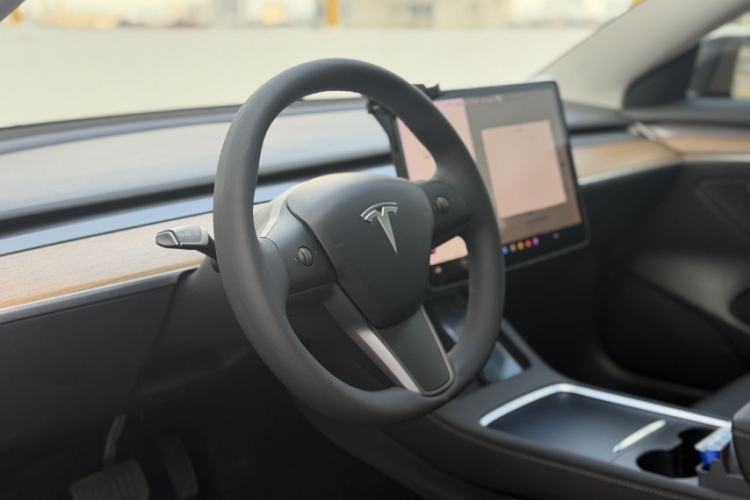 Used Tesla Model 3 2021 Standard Range Rear-Drive Upgraded Version Interior 3