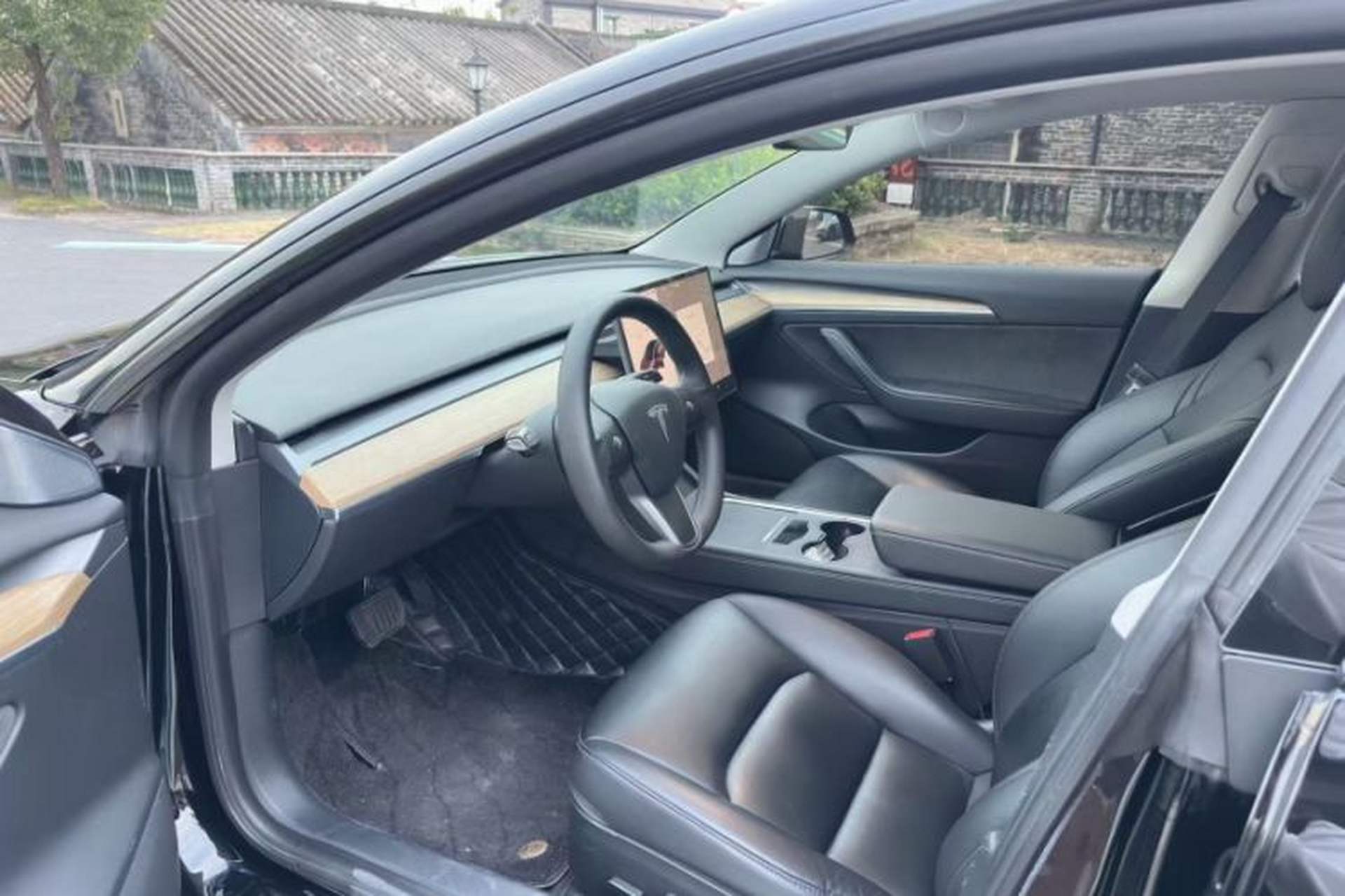 Used Tesla Model 3 2021 Standard Range Rear-Wheel Drive Upgraded Version 3D6 Interior 4