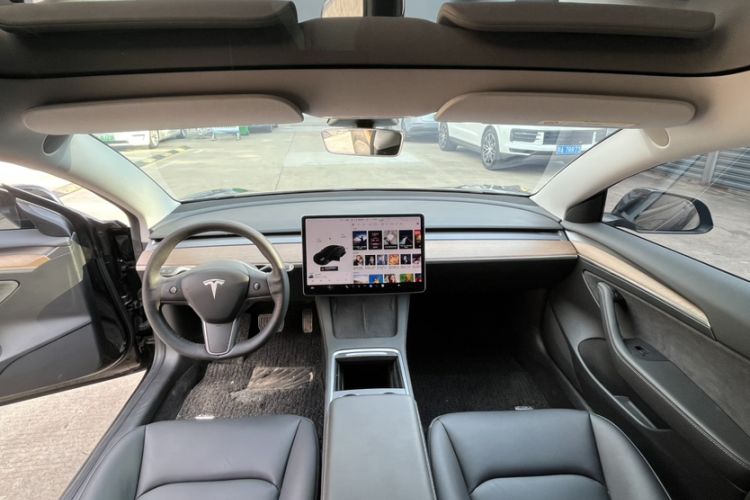 Used Tesla Model 3 2021 Standard Range Rear-Drive Upgraded Version Interior 4