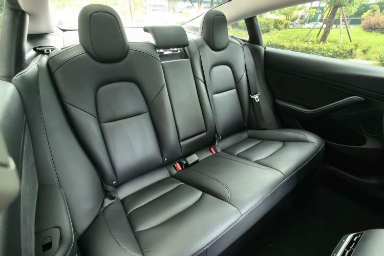 Used Tesla Model 3 2021 Standard Range Rear-Drive Upgraded Version Interior 4
