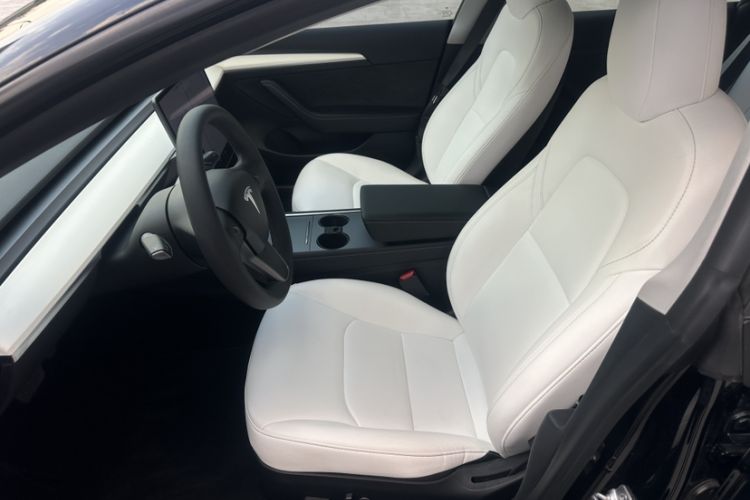 Used Tesla Model 3 2021 Standard Range Rear-Wheel Drive Upgraded Version 3D6 Interior 4