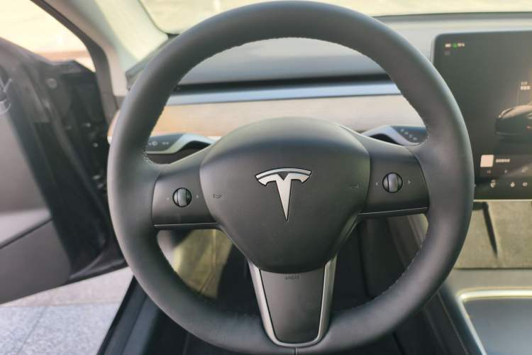 Used Tesla Model 3 2021 Revised Version II – Performance High-Performance All-Wheel-Drive Edition Interior 5