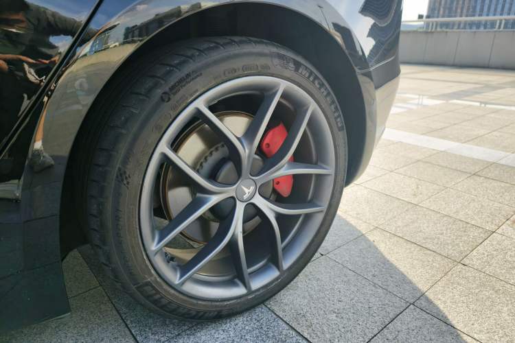 Used Tesla Model 3 2021 Revised Version II – Performance High-Performance All-Wheel-Drive Edition Interior 6
