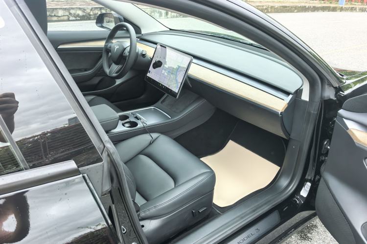 Used Tesla Model 3 2021 Revised Performance Version with All-Wheel Drive 3D1 Interior 7