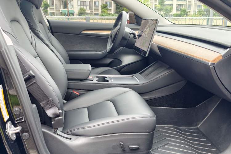 Used Tesla Model 3 2021 Standard Range Rear-Wheel Drive Upgraded Version 3D6 Interior 8