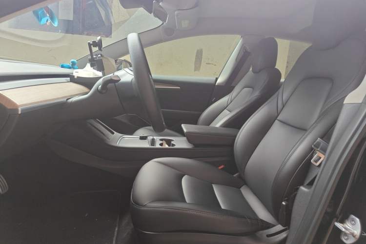 Used Tesla Model 3 2021 Revised Version II – Performance High-Performance All-Wheel-Drive Edition Left Front Seat