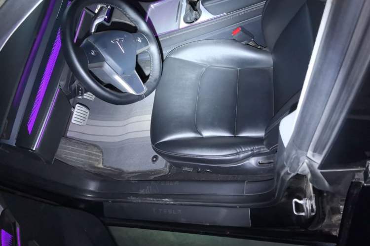 Used Tesla Model 3 2021 Performance High-Performance All-Wheel-Drive Version Left Front Seat