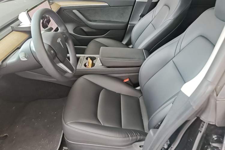 Used Tesla Model 3 2021 Revised Version II – Performance High-Performance All-Wheel-Drive Edition Left Front Seat
