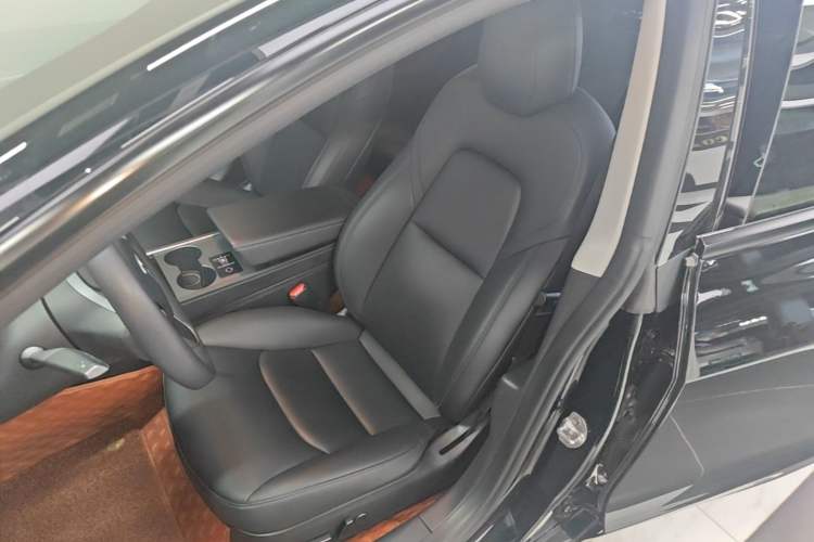 Used Tesla Model 3 2021 Standard Range Rear-Drive Upgraded Version Left Front Seat