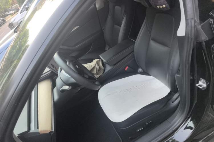 Used Tesla Model 3 2021 Performance High-Performance All-Wheel-Drive Version 3D6 Left Front Seat
