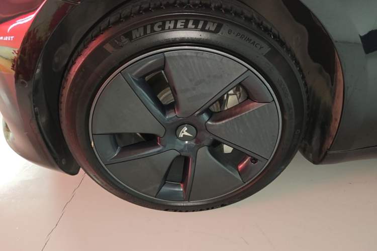 Used Tesla Model 3 2021 Standard Range Rear-Drive Upgraded Version Left Front Wheel Hub