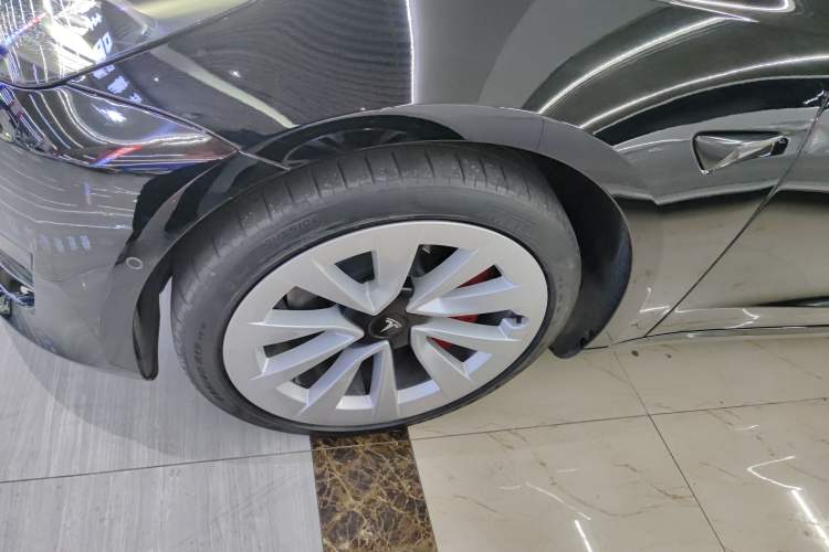 Used Tesla Model 3 2021 Standard Range Rear-Drive Upgraded Version Left Front Wheel Hub