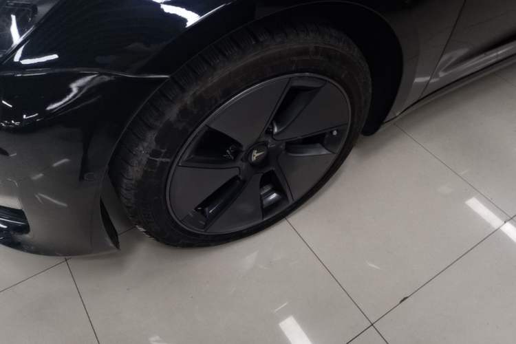 Used Tesla Model 3 2021 Standard Range Rear-Wheel Drive Upgraded Version 3D6 Left Front Wheel Hub