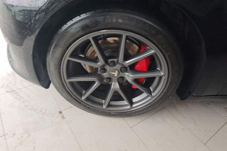 Used Tesla Model 3 2021 Standard Range Rear-Wheel Drive Upgraded Version 3D6 Left Front Wheel Hub