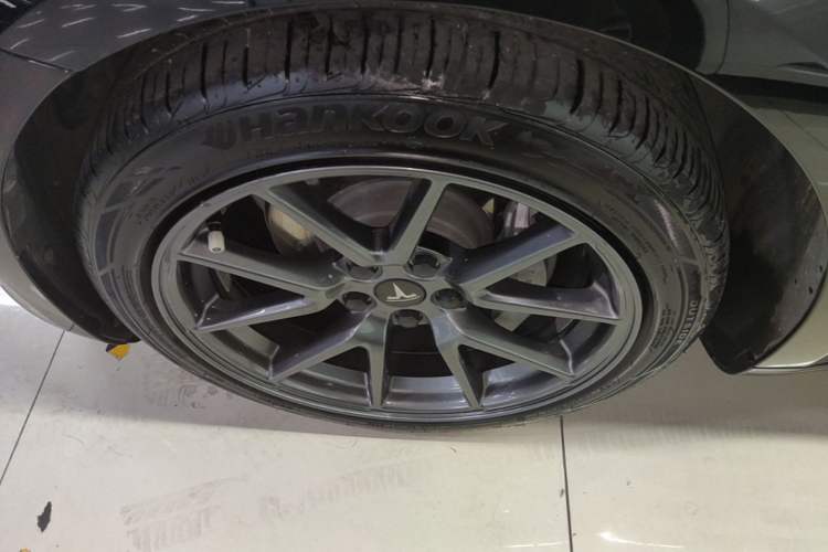 Used Tesla Model 3 2021 Standard Range Rear-Wheel Drive Upgraded Version 3D6 Left Front Wheel Hub