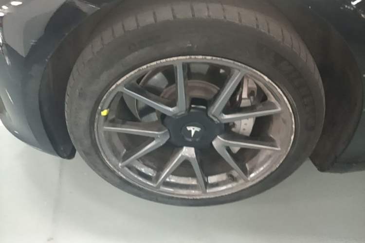 Used Tesla Model 3 2021 Standard Range Rear-Drive Upgraded Version Left Front Wheel Hub