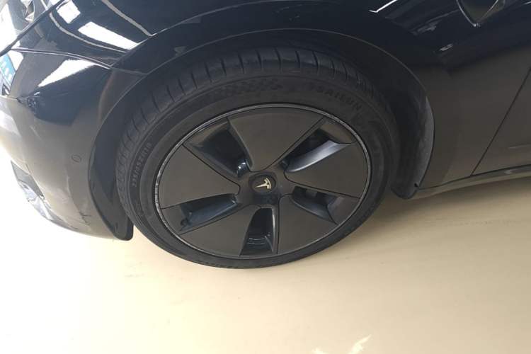 Used Tesla Model 3 2021 Standard Range Rear-Wheel Drive Upgraded Version 3D6 Left Front Wheel Hub