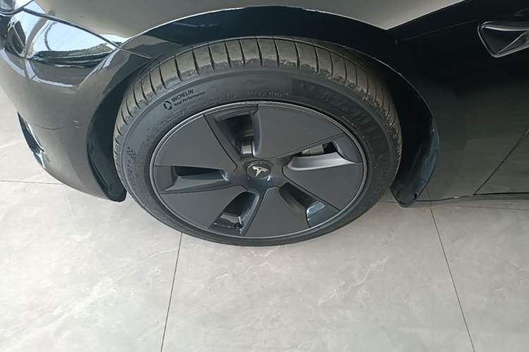 Used Tesla Model 3 2021 Standard Range Rear-Wheel Drive Upgraded Version 3D6 Left Front Wheel Hub