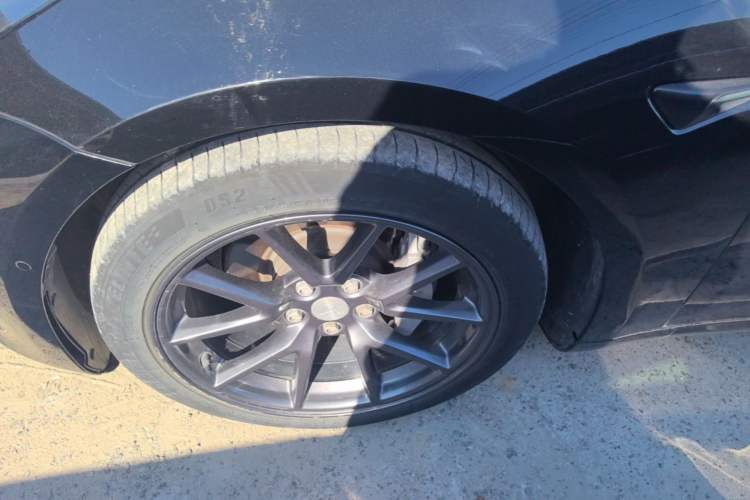 Used Tesla Model 3 2021 Standard Range Rear-Drive Upgraded Version Left Front Wheel Hub