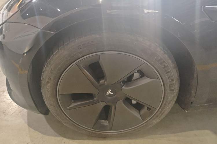 Used Tesla Model 3 2021 Standard Range Rear-Wheel Drive Upgraded Version 3D6 Left Front Wheel Hub