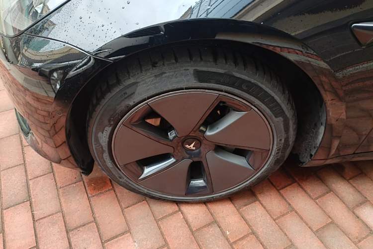 Used Tesla Model 3 2021 Standard Range Rear-Drive Upgraded Version Left Front Wheel Hub