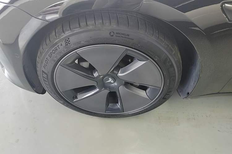 Used Tesla Model 3 2021 Standard Range Rear-Drive Upgraded Version Left Front Wheel Hub