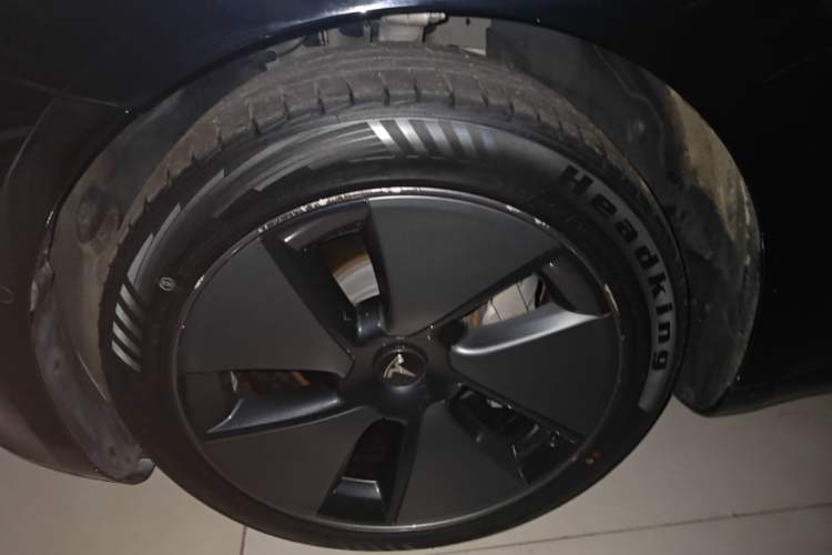 Used Tesla Model 3 2021 Standard Range Rear-Wheel Drive Upgraded Version 3D6 Left Front Wheel Hub