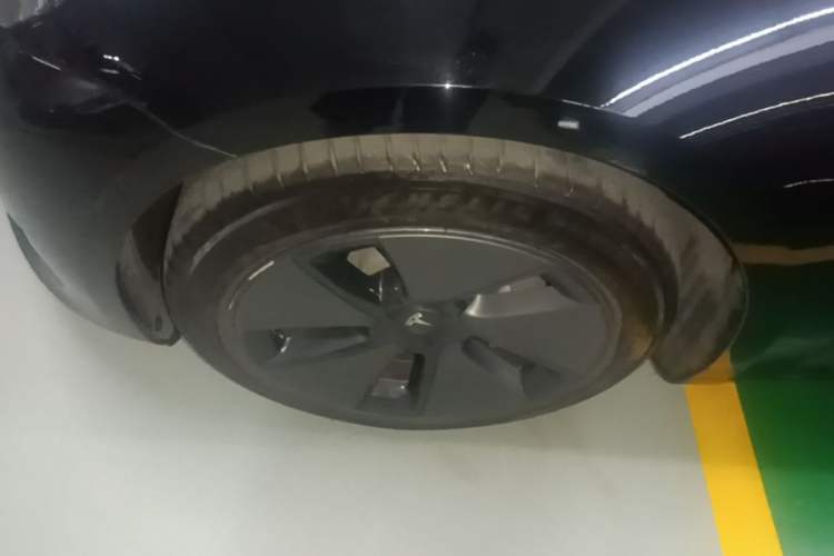 Used Tesla Model 3 2021 Standard Range Rear-Drive Upgraded Version Left Front Wheel Hub