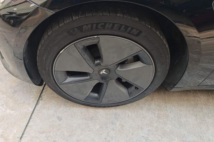Used Tesla Model 3 2021 Standard Range Rear-Wheel Drive Upgraded Version 3D6 Left Front Wheel Hub
