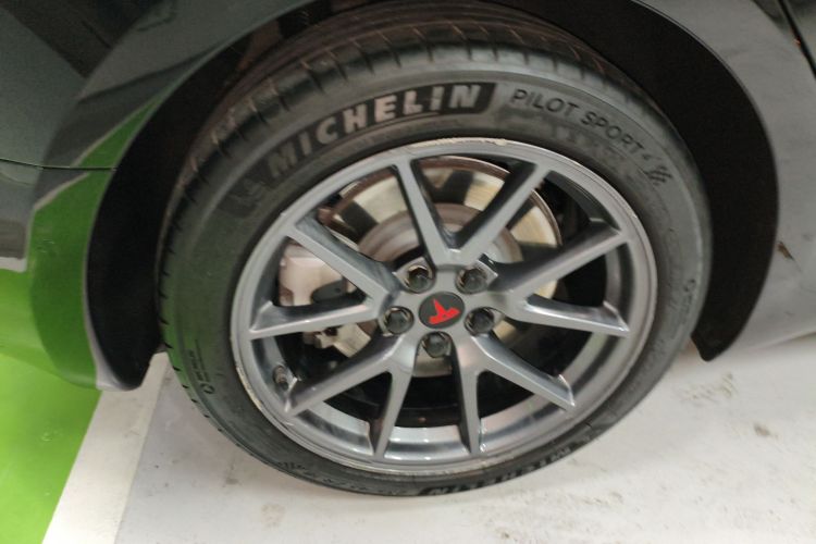 Used Tesla Model 3 2021 Standard Range Rear-Drive Upgraded Version Left Front Wheel Hub