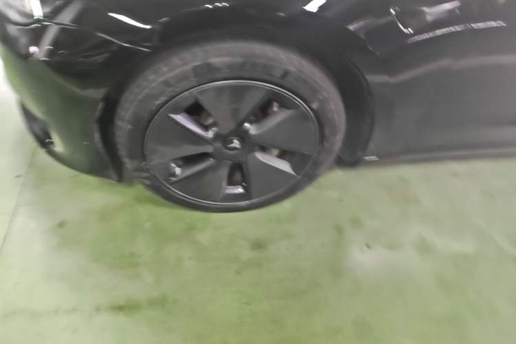 Used Tesla Model 3 2021 Standard Range Rear-Drive Upgraded Version Left Front Wheel Hub