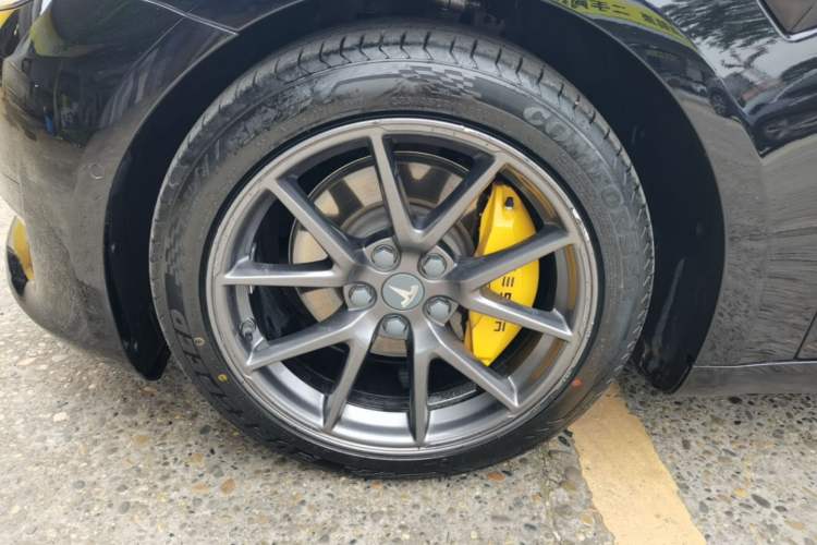 Used Tesla Model 3 2021 Standard Range Rear-Wheel Drive Upgraded Version 3D6 Left Front Wheel Hub